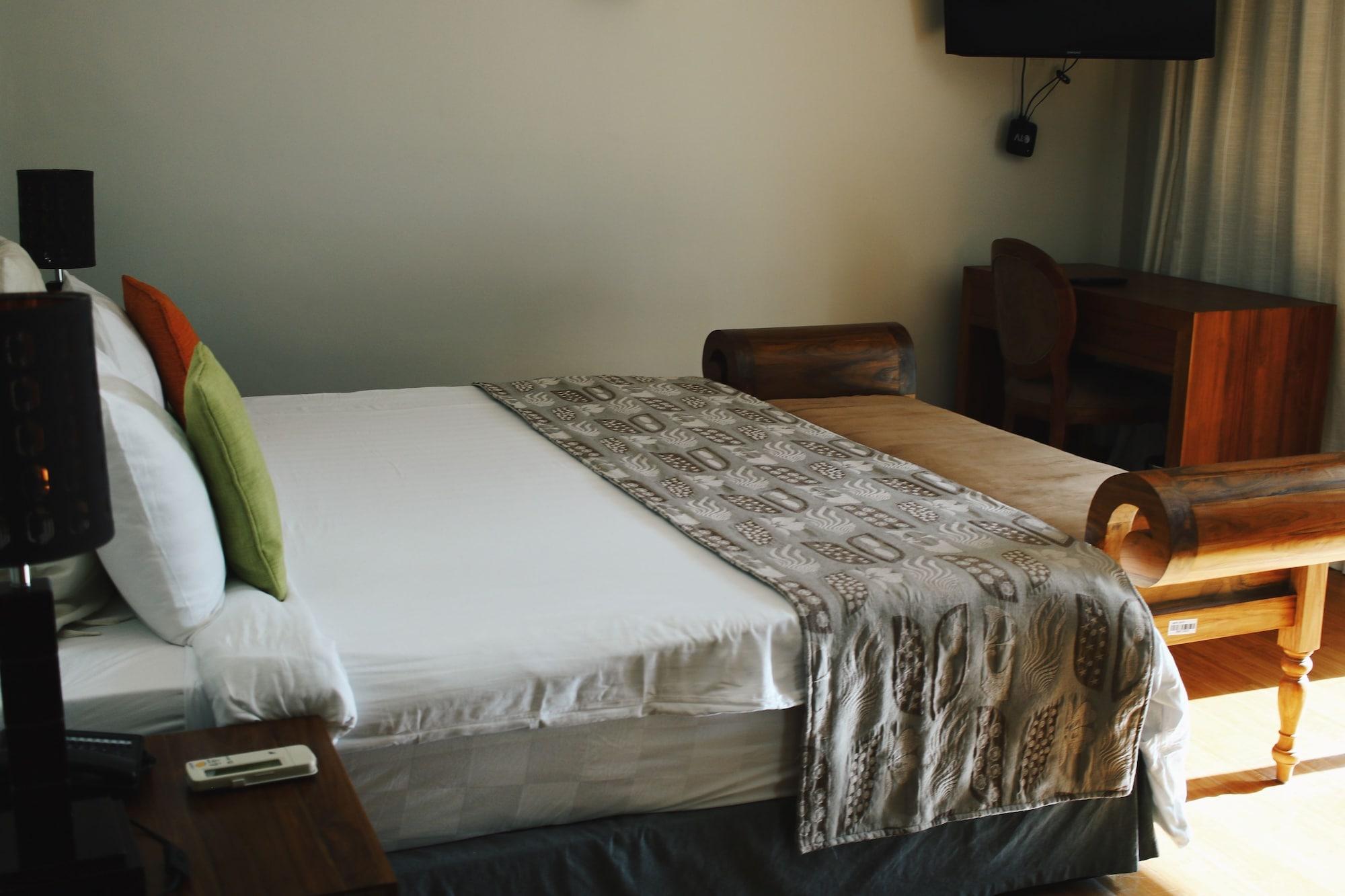 Crown Beach Hotel Seychelles Pointe Au Sel エクステリア 写真
