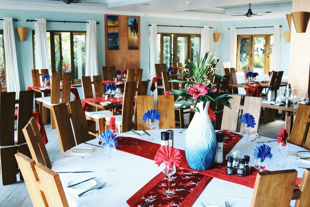 Crown Beach Hotel Seychelles Pointe Au Sel エクステリア 写真