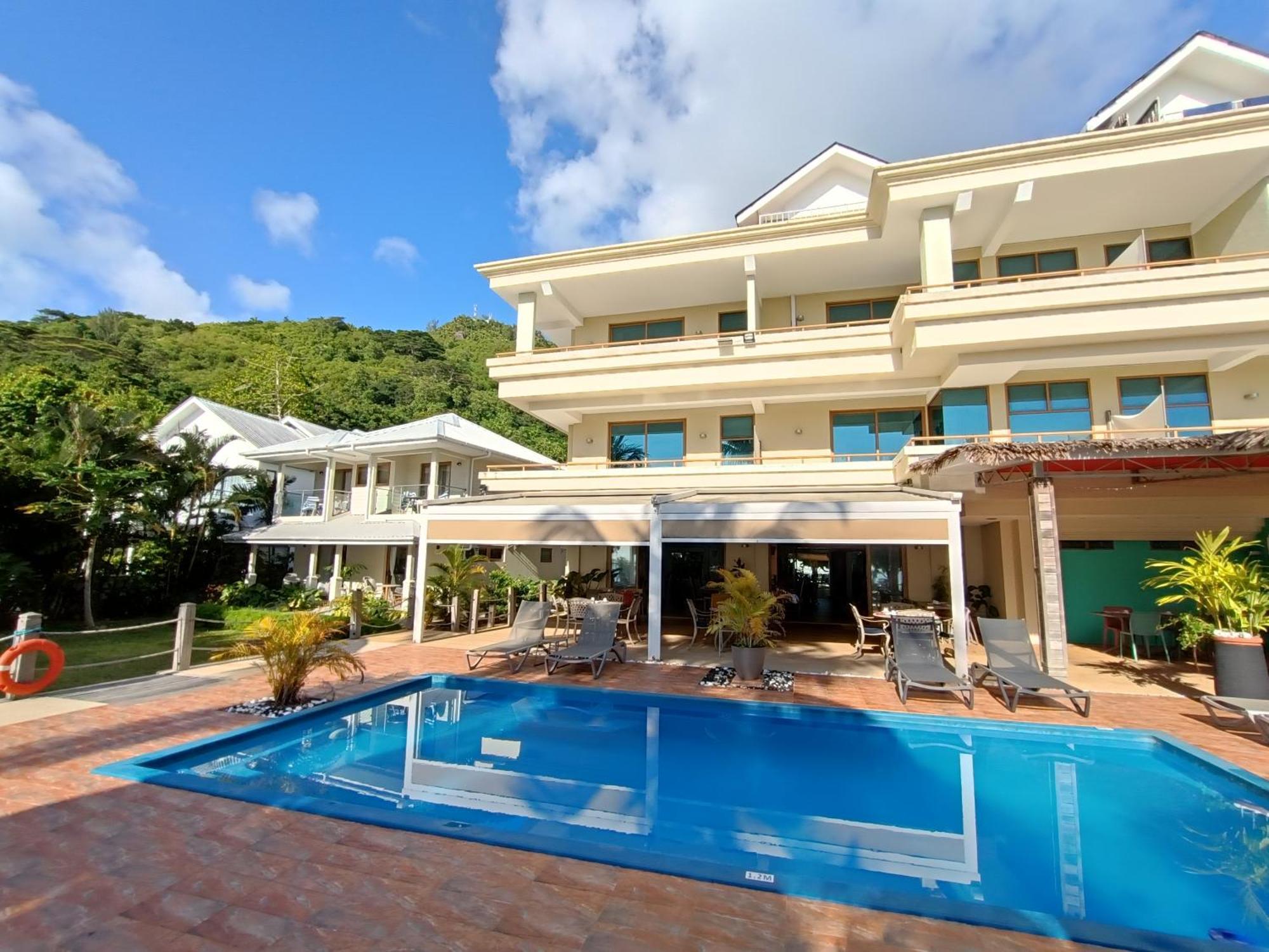 Crown Beach Hotel Seychelles Pointe Au Sel エクステリア 写真