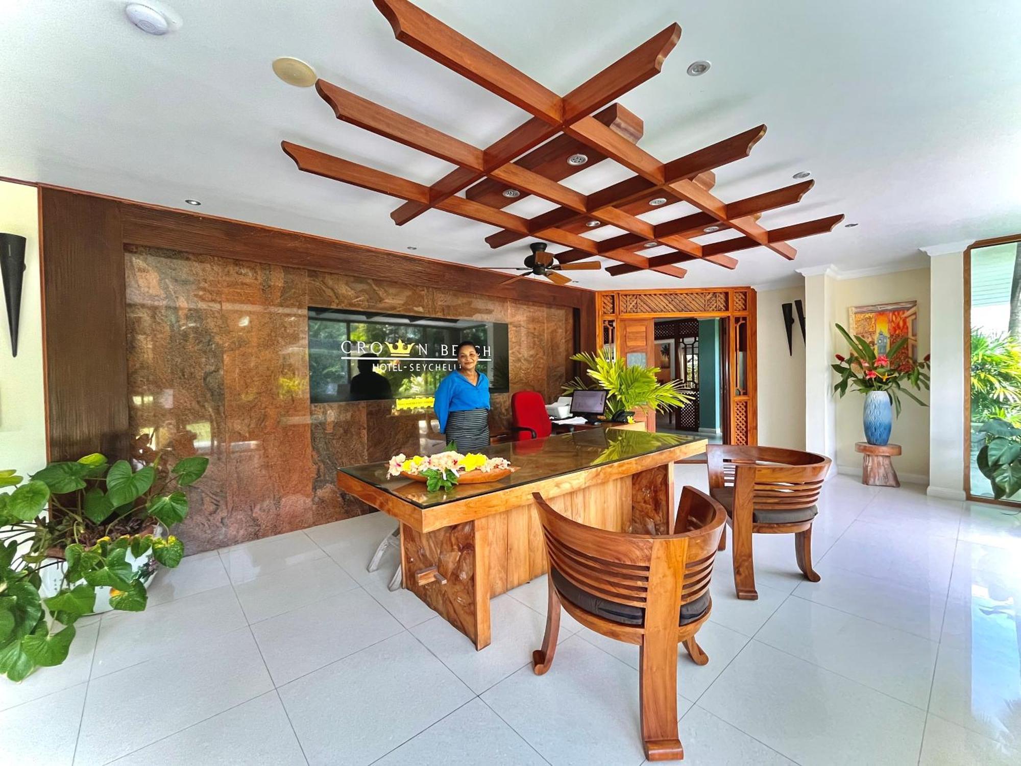 Crown Beach Hotel Seychelles Pointe Au Sel エクステリア 写真